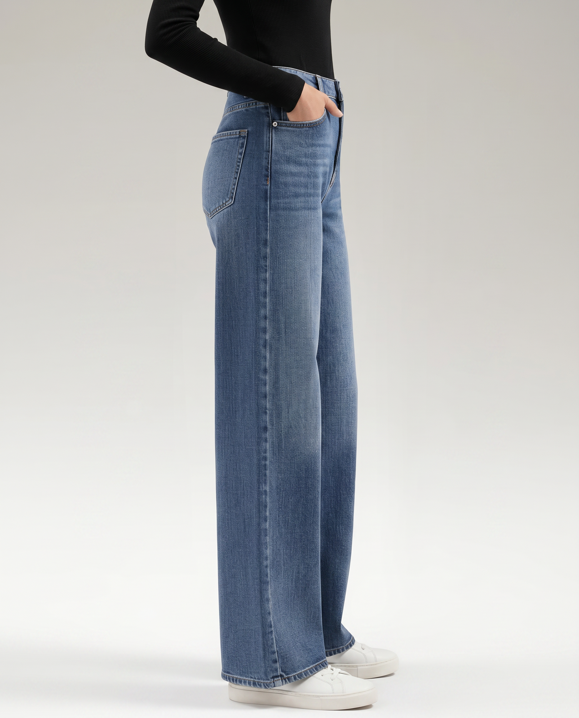 Classic Denim Wide-Leg Jeans With Belt Loops