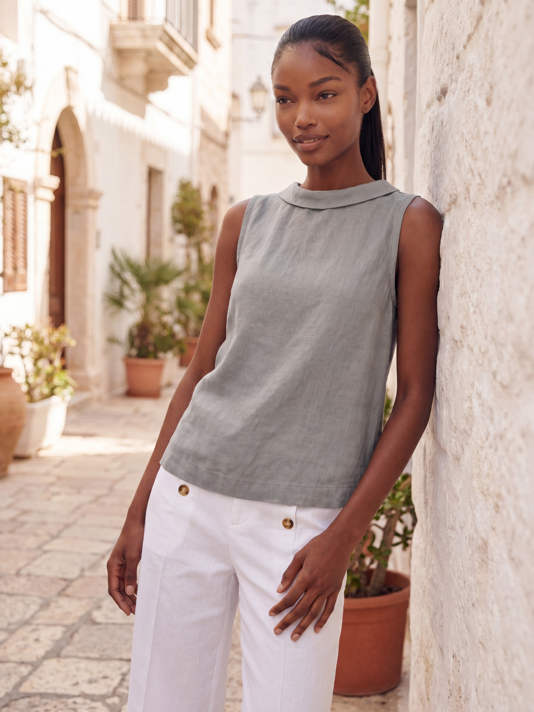 Linen Sleeveless Roll-Collar Top