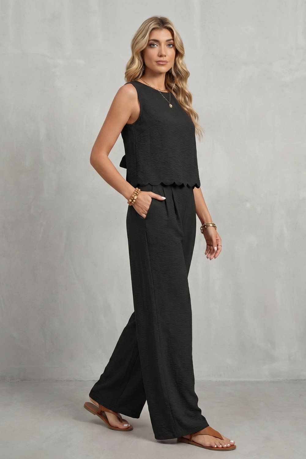 Sleeveless Two-Piece Set Open-Back Bow